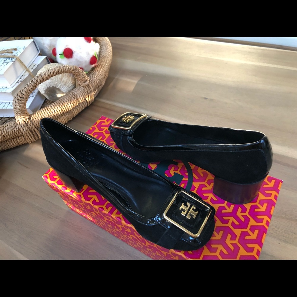 Tory Burch black low heel pump size 35/US5